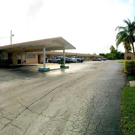 Coral Roc Motel Florida City Eksteriør billede